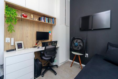 Apartamento à venda com 71m², 2 quartos e 1 vagaQuarto 