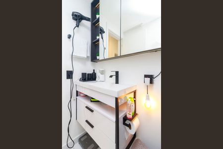 Apartamento à venda com 71m², 2 quartos e 1 vagaBanheiro Social