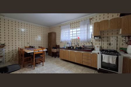 Casa à venda com 203m², 3 quartos e 2 vagas Casa à venda com 203m², 3 quartos e 2 vagasCozinha