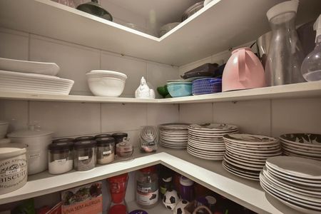 Apartamento à venda com 129m², 3 quartos e 3 vagas Apartamento à venda com 129m², 3 quartos e 3 vagasDespensa