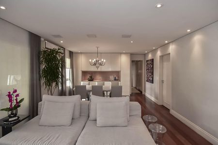 Apartamento à venda com 129m², 3 quartos e 3 vagas Apartamento à venda com 129m², 3 quartos e 3 vagasSala