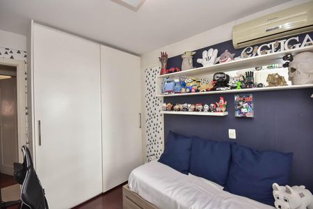 Apartamento à venda com 129m², 3 quartos e 3 vagas Apartamento à venda com 129m², 3 quartos e 3 vagasSuíte 1