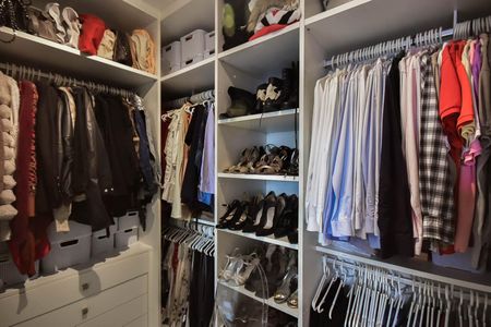 Apartamento à venda com 129m², 3 quartos e 3 vagas Apartamento à venda com 129m², 3 quartos e 3 vagasArmário da Suíte 3