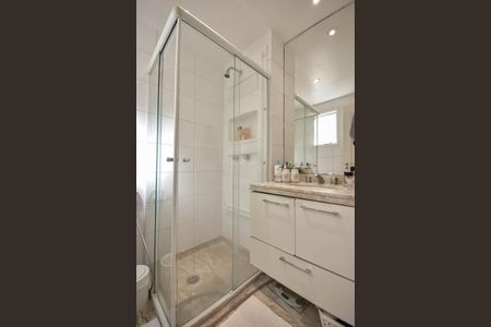 Apartamento à venda com 129m², 3 quartos e 3 vagas Apartamento à venda com 129m², 3 quartos e 3 vagasBanheiro Suíte 2