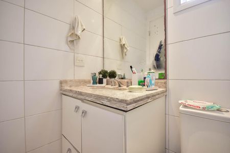 Apartamento à venda com 129m², 3 quartos e 3 vagas Apartamento à venda com 129m², 3 quartos e 3 vagasBanheiro Suíte 1