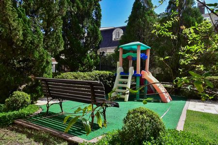 Apartamento à venda com 129m², 3 quartos e 3 vagas Apartamento à venda com 129m², 3 quartos e 3 vagasPlayground