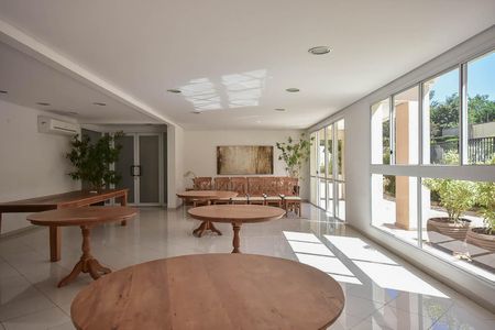 Apartamento à venda com 129m², 3 quartos e 3 vagas Apartamento à venda com 129m², 3 quartos e 3 vagasEspaço de Festa