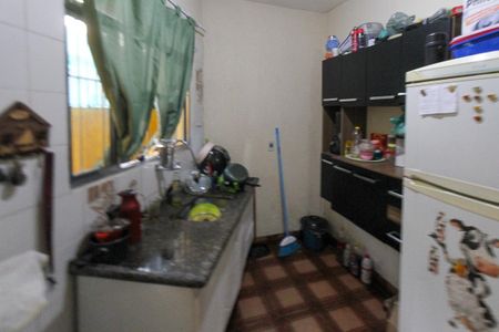 Casa à venda com 221m², 1 quarto e 2 vagas Casa à venda com 221m², 1 quarto e 2 vagasCozinha