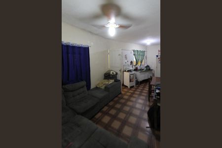 Casa à venda com 221m², 1 quarto e 2 vagas Casa à venda com 221m², 1 quarto e 2 vagasSala