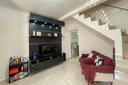 Casa à venda com 70m², 2 quartos e sem vagaSala