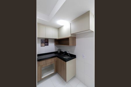 Sala/Cozinha/Área de Serviço  de apartamento à venda com 2 quartos, 34m² em Vila Ré, São Paulo