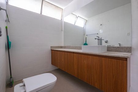 Apartamento à venda com 167m², 3 quartos e 2 vagasSuíte - Banheiro