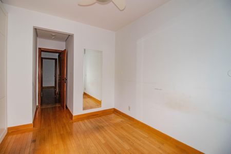 Apartamento para alugar com 139m², 3 quartos e 2 vagas Apartamento para alugar com 139m², 3 quartos e 2 vagasSuíte