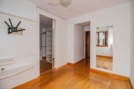 Apartamento para alugar com 139m², 3 quartos e 2 vagas Apartamento para alugar com 139m², 3 quartos e 2 vagasSuíte