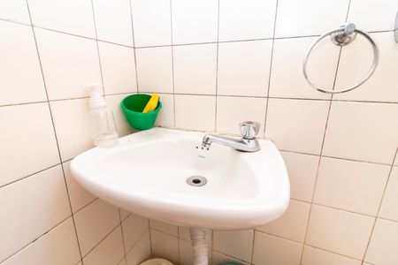 Casa à venda com 370m², 7 quartos e 4 vagas Casa à venda com 370m², 7 quartos e 4 vagasBanheiro de Serviço