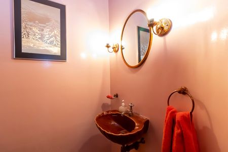 Casa à venda com 370m², 7 quartos e 4 vagas Casa à venda com 370m², 7 quartos e 4 vagasLavabo 1