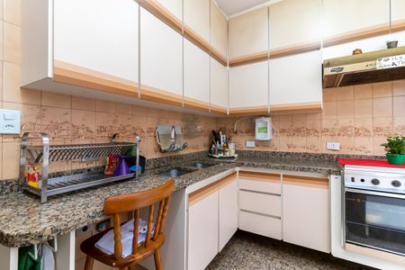 Casa à venda com 370m², 7 quartos e 4 vagas Casa à venda com 370m², 7 quartos e 4 vagasCozinha