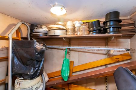 Casa à venda com 370m², 7 quartos e 4 vagas Casa à venda com 370m², 7 quartos e 4 vagasGaragem - Depósito