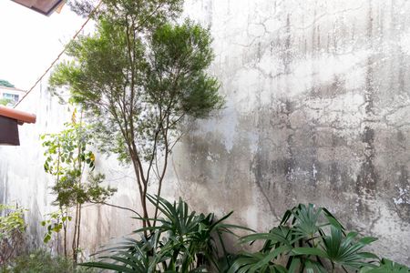 Casa à venda com 370m², 7 quartos e 4 vagas Casa à venda com 370m², 7 quartos e 4 vagasSala de TV - Vista