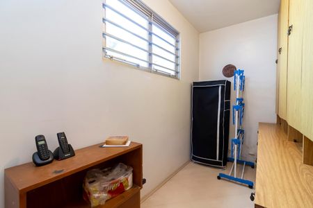 Casa à venda com 370m², 7 quartos e 4 vagas Casa à venda com 370m², 7 quartos e 4 vagasQuarto 1