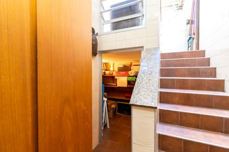 Casa à venda com 370m², 7 quartos e 4 vagas Casa à venda com 370m², 7 quartos e 4 vagasÁrea de Serviço - Despensa