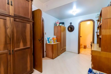 Casa à venda com 370m², 7 quartos e 4 vagas Casa à venda com 370m², 7 quartos e 4 vagasSuíte 2