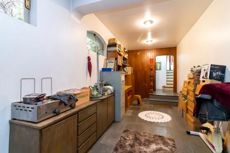 Casa à venda com 370m², 7 quartos e 4 vagas Casa à venda com 370m², 7 quartos e 4 vagasGaragem