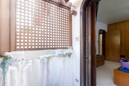 Casa à venda com 370m², 7 quartos e 4 vagas Casa à venda com 370m², 7 quartos e 4 vagasSuíte