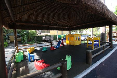 Casa de condomínio à venda com 120m², 4 quartos e 2 vagasPlayground