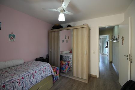 Casa de condomínio à venda com 120m², 4 quartos e 2 vagasQuarto 2