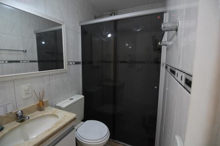 Casa de condomínio à venda com 120m², 4 quartos e 2 vagasQuarto 3 - Banheiro