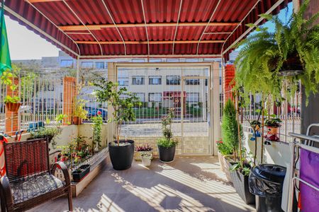 Casa à venda com 78m², 2 quartos e 1 vagaPátio frente