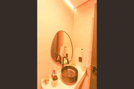 Apartamento à venda com 110m², 2 quartos e 2 vagas Apartamento à venda com 110m², 2 quartos e 2 vagasBanheiro 1