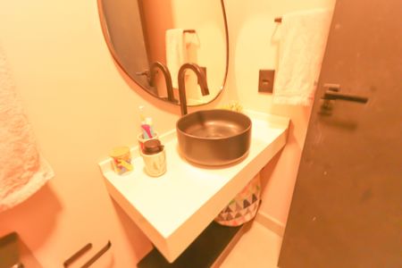 Apartamento à venda com 110m², 2 quartos e 2 vagas Apartamento à venda com 110m², 2 quartos e 2 vagasBanheiro 1