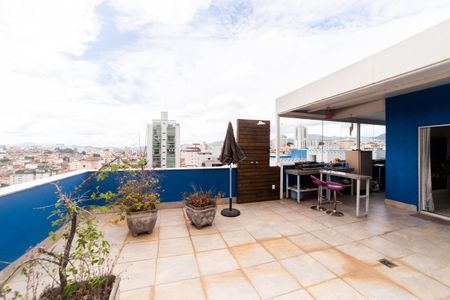Apartamento à venda com 165m², 3 quartos e 2 vagas Apartamento à venda com 165m², 3 quartos e 2 vagasCobertura