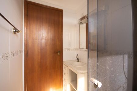 Apartamento à venda com 220m², 3 quartos e 4 vagasBanheiro 2