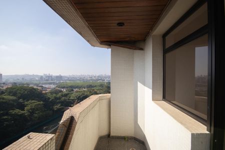 Apartamento à venda com 220m², 3 quartos e 4 vagasVaranda Sala