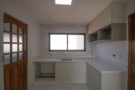 Apartamento à venda com 220m², 3 quartos e 4 vagasCozinha