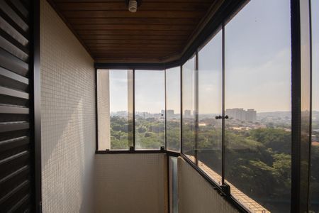 Apartamento à venda com 220m², 3 quartos e 4 vagasVaranda Quarto 1