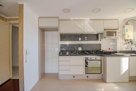 Apartamento à venda com 57m², 2 quartos e 1 vaga Apartamento à venda com 57m², 2 quartos e 1 vagaCozinha e Área de Serviço