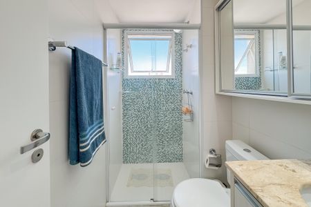 Apartamento para alugar com 72m², 2 quartos e 1 vaga Apartamento para alugar com 72m², 2 quartos e 1 vagaBanheiro Corredor