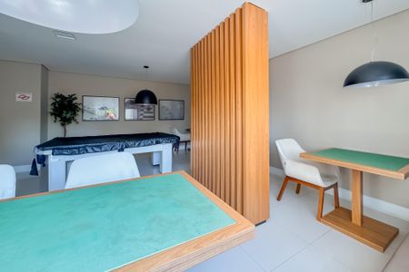 Apartamento para alugar com 72m², 2 quartos e 1 vaga Apartamento para alugar com 72m², 2 quartos e 1 vagaÁrea de jogos