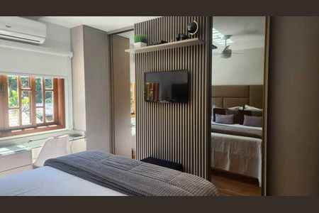 Casa de condomínio à venda com 186m², 4 quartos e sem vaga
