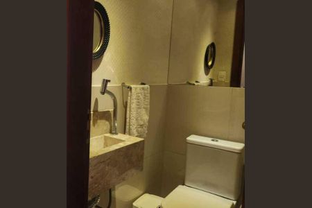 Casa de condomínio à venda com 186m², 4 quartos e sem vaga