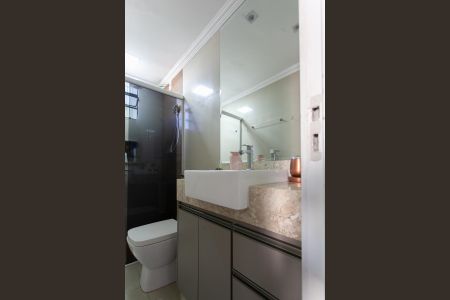 Apartamento à venda com 69m², 3 quartos e 2 vagas Apartamento à venda com 69m², 3 quartos e 2 vagasBanheiro Social