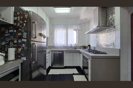 Apartamento à venda com 135m², 3 quartos e 3 vagas Apartamento à venda com 135m², 3 quartos e 3 vagasCozinha