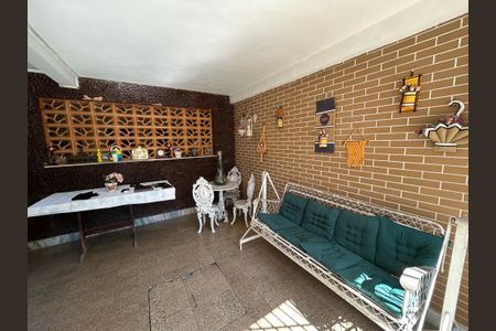 Casa à venda com 350m², 4 quartos e 4 vagasQuintal