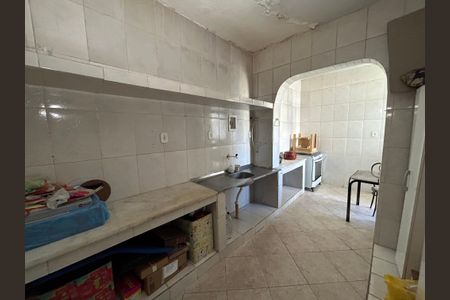 Casa à venda com 350m², 4 quartos e 4 vagasEdícula