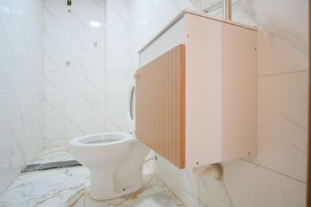 Apartamento para alugar com 45m², 2 quartos e sem vagaBanheiro