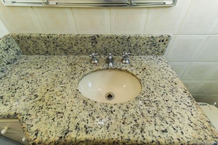 Apartamento à venda com 83m², 3 quartos e 1 vagaBanheiro